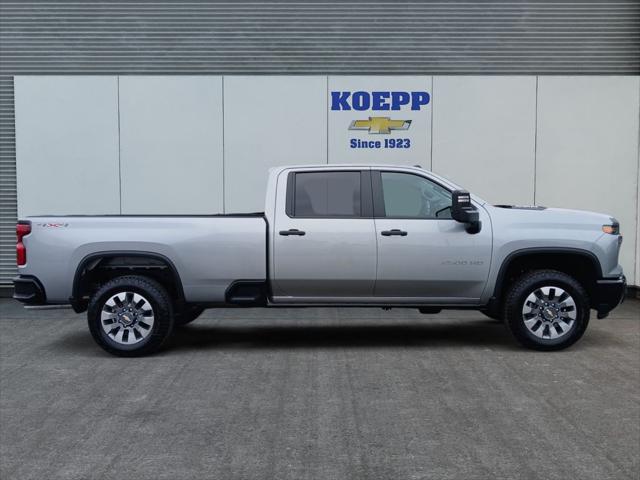 2026 Chevrolet Silverado 2500HD Crew Cab, Long Bed, Custom, 4WD