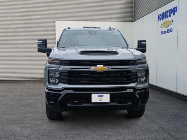 2026 Chevrolet Silverado 2500HD Crew Cab, Long Bed, Custom, 4WD