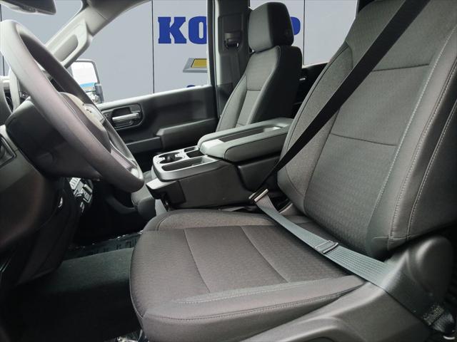 2026 Chevrolet Silverado 2500HD Crew Cab, Long Bed, Custom, 4WD