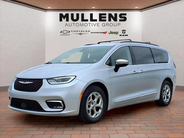 2023 Chrysler Pacifica Limited for sale in Checotah, OK