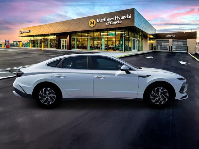 2026 Hyundai Sonata Hybrid Blue