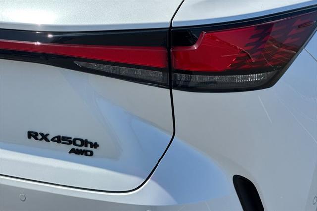 2026 Lexus RX 450h+ Luxury