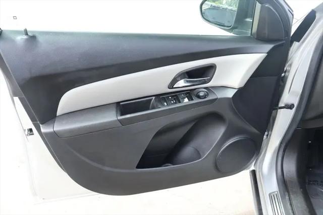 2013 Chevrolet Cruze LS Auto