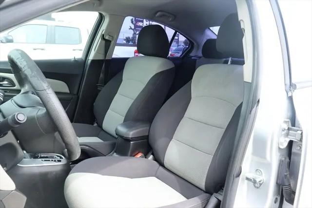 2013 Chevrolet Cruze LS Auto
