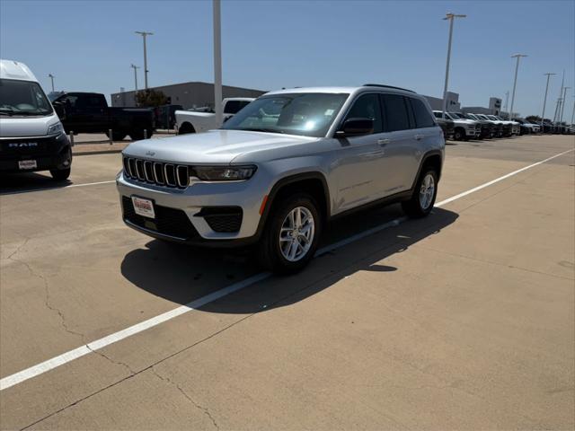2026 Jeep Grand Cherokee GRAND CHEROKEE LAREDO 4X2