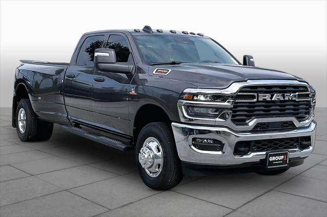 2026 RAM Ram 3500 RAM 3500 TRADESMAN CREW CAB 4X4 8 BOX