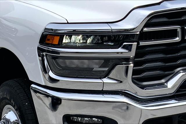2026 Ram 3500 Tradesman Crew Cab 4x4 8' Box