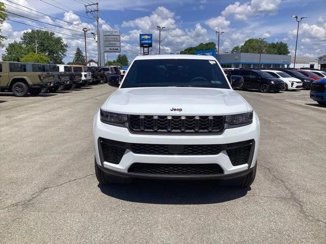 2026 Jeep Grand Cherokee GRAND CHEROKEE LAREDO ALTITUDE 4X4 2026 Jeep Grand Cherokee GRAND CHEROKEE LAREDO ALTITUDE 4X4
