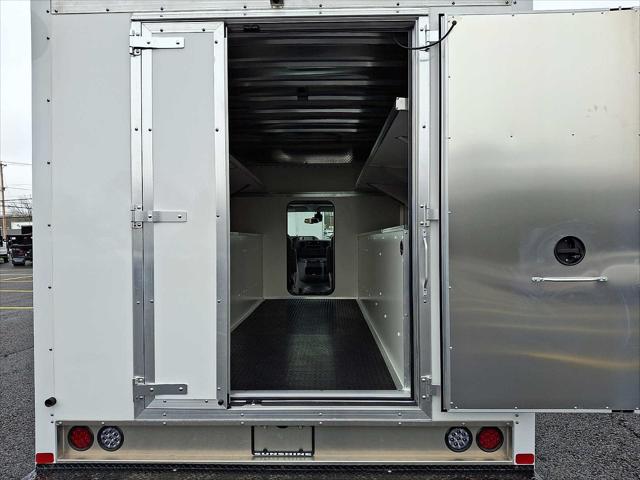2026 Ford E-350 Cutaway Unknown