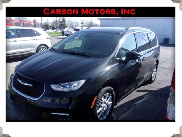 2022 Chrysler Pacifica Touring L for sale in Carthage, IL