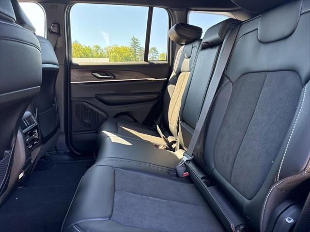 2026 Jeep Grand Cherokee Altitude 4x4