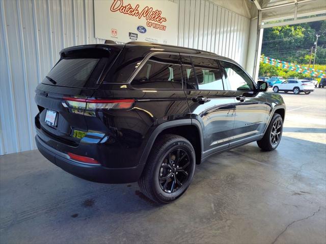 2026 Jeep Grand Cherokee GRAND CHEROKEE LAREDO ALTITUDE 4X4 2026 Jeep Grand Cherokee GRAND CHEROKEE LAREDO ALTITUDE 4X4