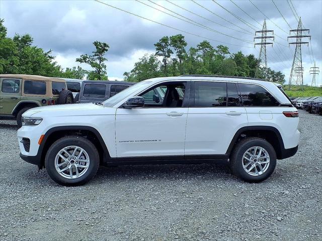 2026 Jeep Grand Cherokee GRAND CHEROKEE LAREDO 4X4 2026 Jeep Grand Cherokee GRAND CHEROKEE LAREDO 4X4