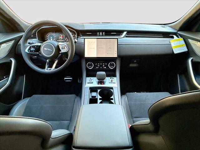 2026 Jaguar F-PACE SVR 575 Final Edition