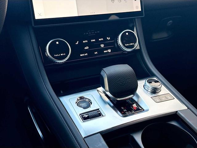 2026 Jaguar F-PACE SVR 575 Final Edition