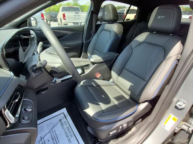 2026 Buick NV Sport Touring FWD
