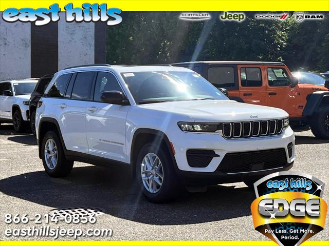 2026 Jeep Grand Cherokee GRAND CHEROKEE LAREDO X 4X4