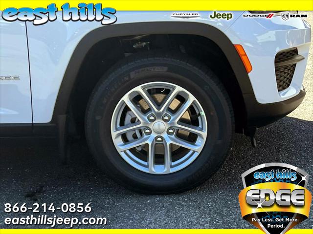 2026 Jeep Grand Cherokee GRAND CHEROKEE LAREDO X 4X4
