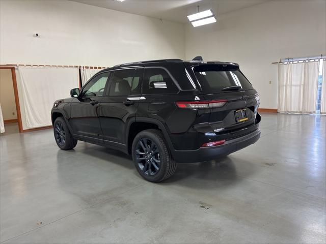 2026 Jeep Grand Cherokee 85th Anniversay Edition 4x4