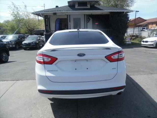 2014 Ford Fusion SE