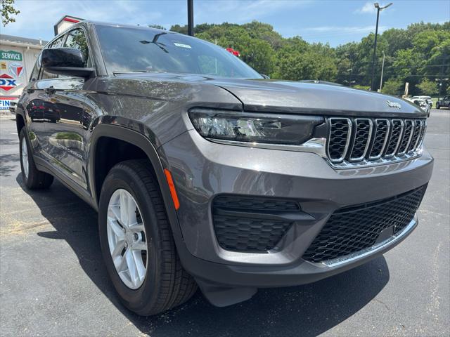 2026 Jeep Grand Cherokee GRAND CHEROKEE LAREDO X 4X4