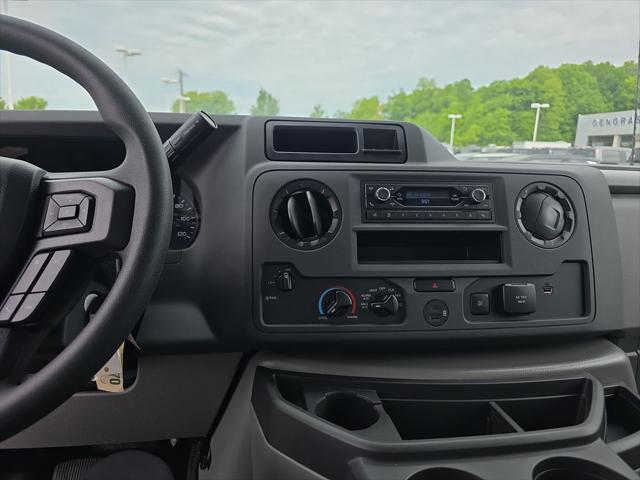 2027 Ford E-Series Cutaway Base