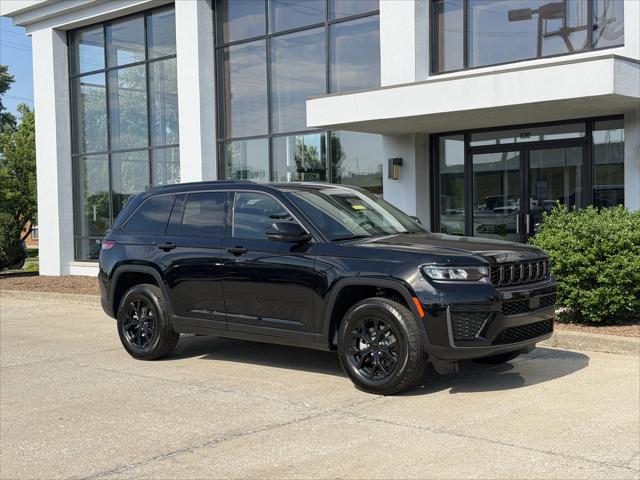 2026 Jeep Grand Cherokee GRAND CHEROKEE LAREDO ALTITUDE 4X4