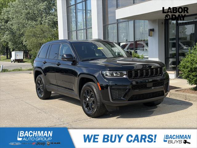 2026 Jeep Grand Cherokee GRAND CHEROKEE LAREDO ALTITUDE 4X4