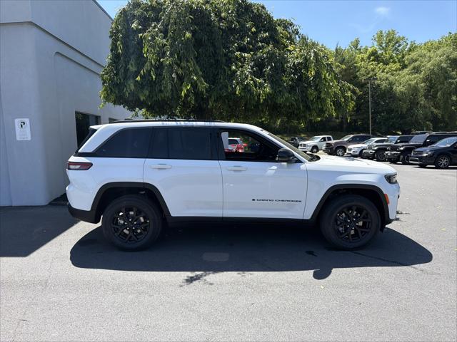 2026 Jeep Grand Cherokee Altitude 4x4