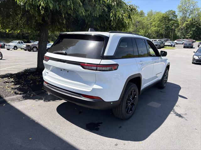 2026 Jeep Grand Cherokee Altitude 4x4