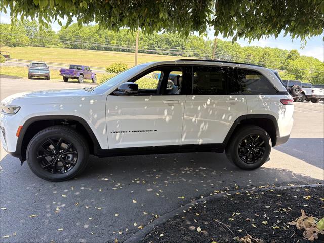 2026 Jeep Grand Cherokee Altitude 4x4