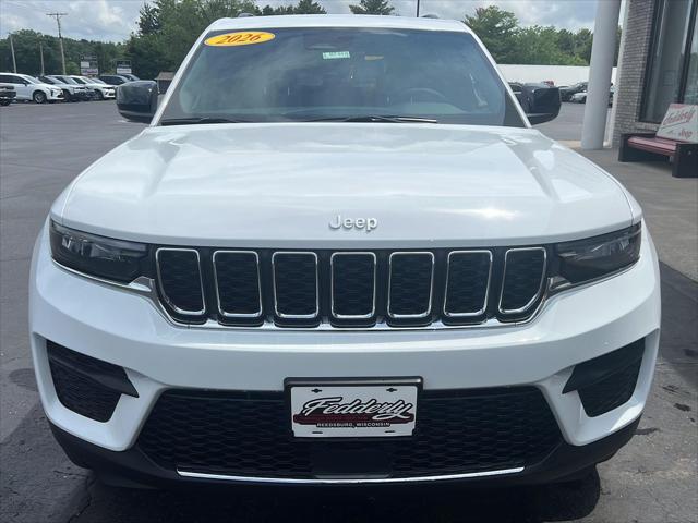2026 Jeep Grand Cherokee Altitude 4x4