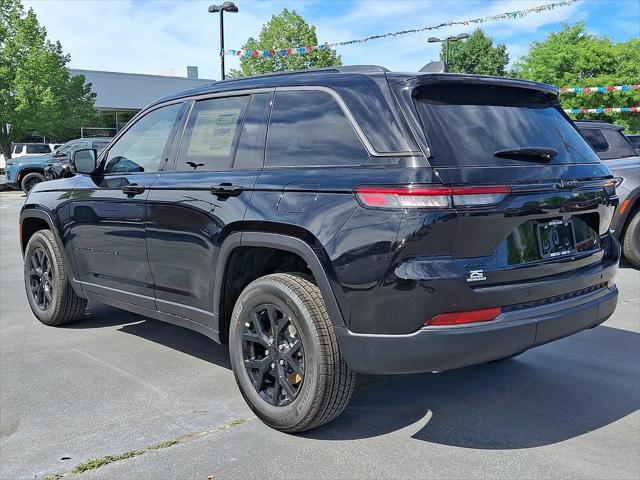 2026 Jeep Grand Cherokee GRAND CHEROKEE LAREDO ALTITUDE 4X4 2026 Jeep Grand Cherokee GRAND CHEROKEE LAREDO ALTITUDE 4X4