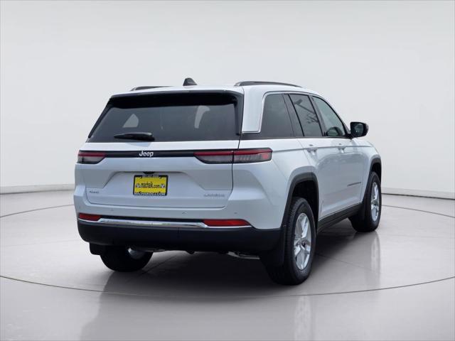 2026 Jeep Grand Cherokee GRAND CHEROKEE LAREDO X 4X4