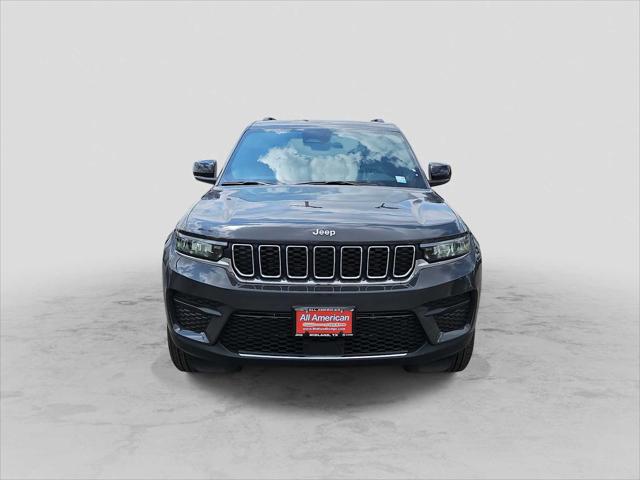 2026 Jeep Grand Cherokee GRAND CHEROKEE LAREDO X 4X4