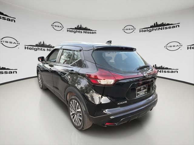 2022 Nissan Kicks SV Xtronic CVT