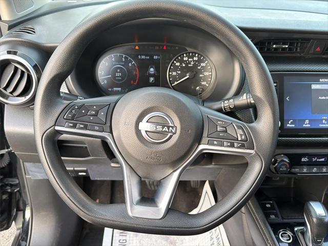 2022 Nissan Kicks SV Xtronic CVT