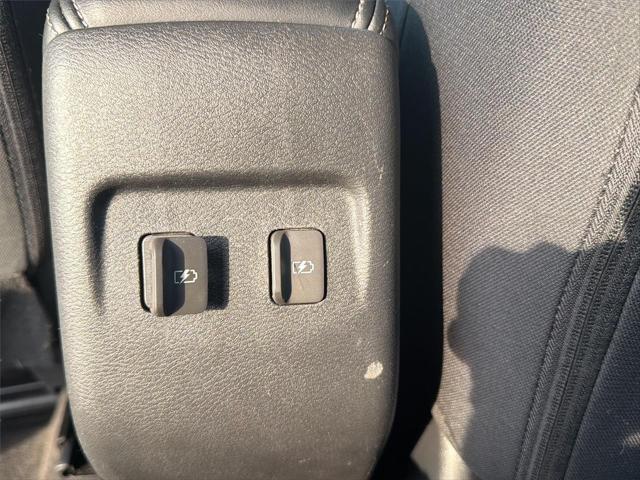 2022 Nissan Kicks SV Xtronic CVT