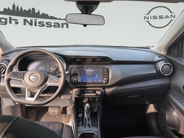 2022 Nissan Kicks SV Xtronic CVT