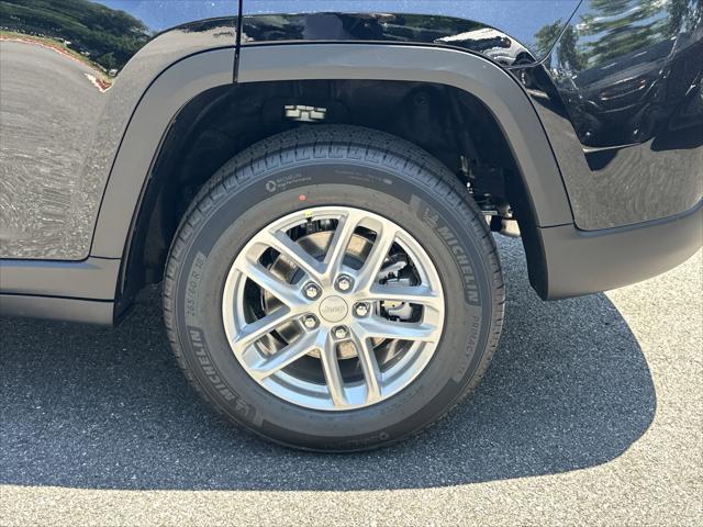 2026 Jeep Grand Cherokee Altitude 4x2