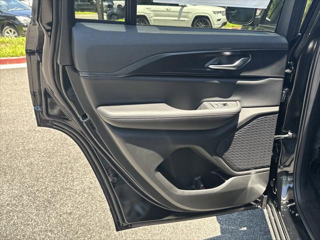 2026 Jeep Grand Cherokee Altitude 4x2