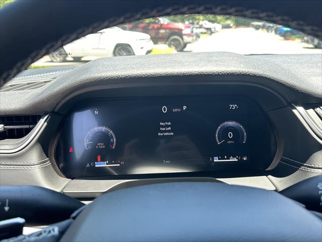 2026 Jeep Grand Cherokee Altitude 4x2
