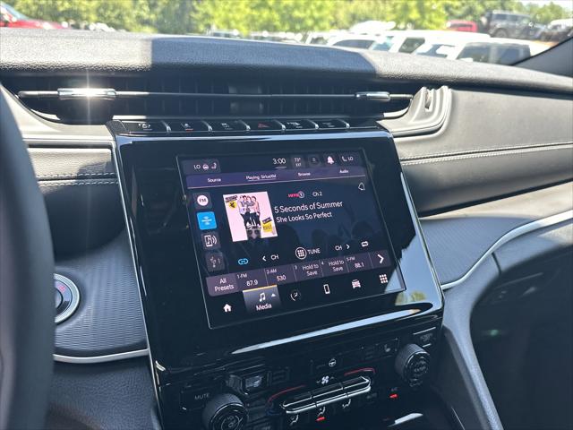 2026 Jeep Grand Cherokee Altitude 4x2