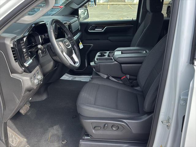 2025 GMC Sierra 1500 4WD Crew Cab Short Box SLE