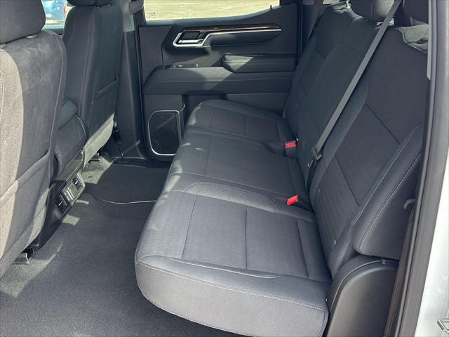 2025 GMC Sierra 1500 4WD Crew Cab Short Box SLE