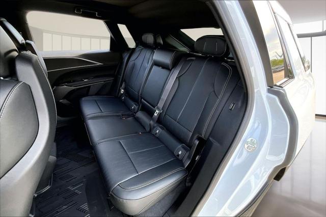2026 Cadillac iQ Luxury AWD