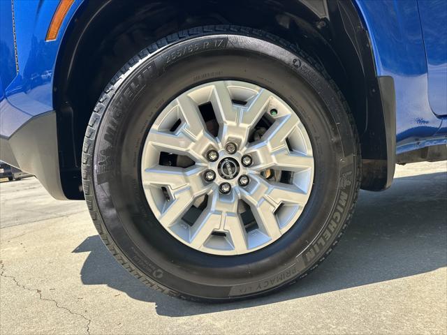 2024 Nissan Frontier Crew Cab Long Bed SV 4x2