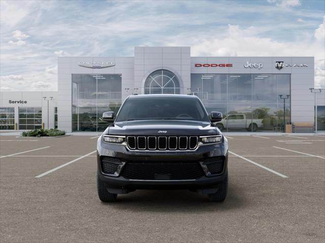 2026 Jeep Grand Cherokee Altitude 4x2