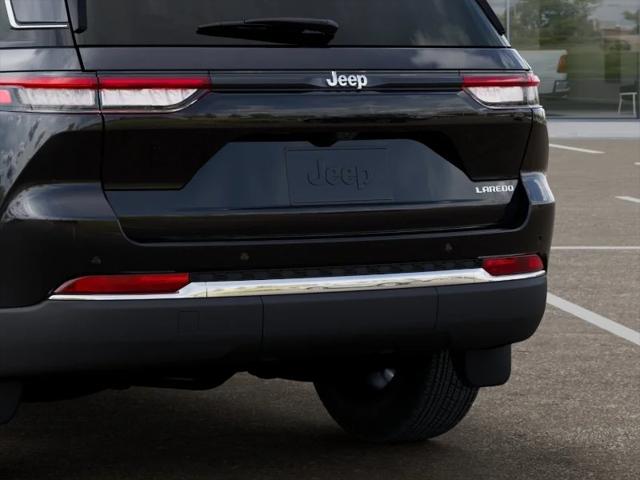 2026 Jeep Grand Cherokee Altitude 4x2
