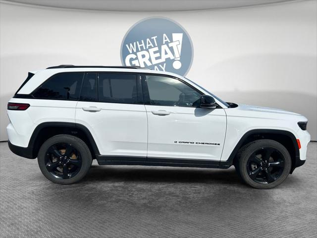 2023 Jeep Grand Cherokee Altitude 4x4